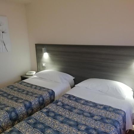 Hotel La Fonte Osimo Exteriör bild