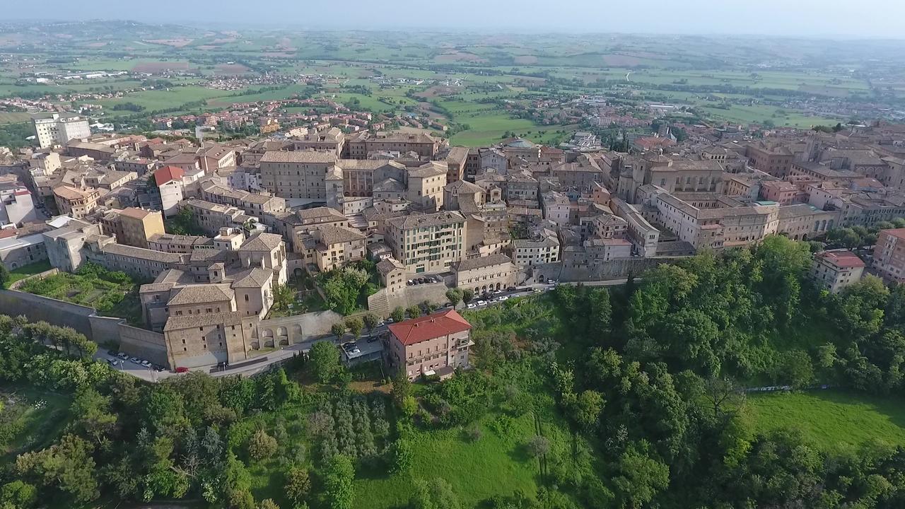 Hotel La Fonte Osimo Exteriör bild